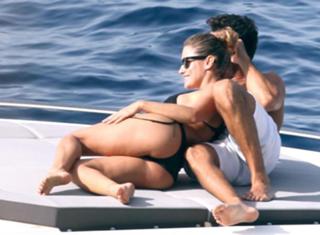Lola Ponce feet photo thumbnail