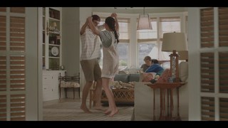 Lola Tung feet photo thumbnail