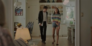 Lola Tung feet photo thumbnail