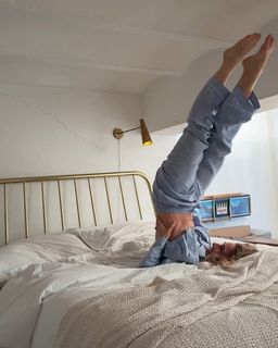 Lola Weippert feet photo thumbnail
