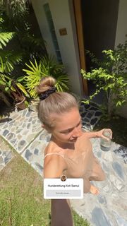 Lola Weippert feet photo thumbnail