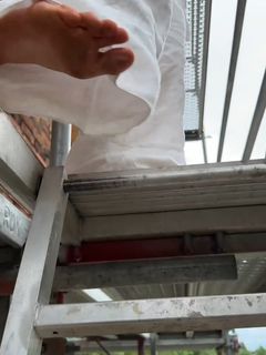 Lola Weippert feet photo thumbnail