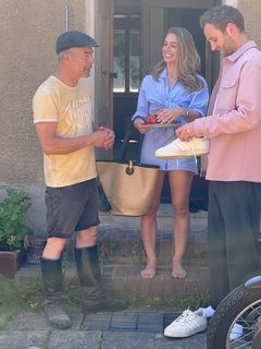 Lola Weippert feet photo thumbnail