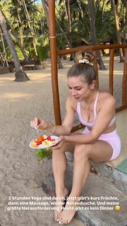 Lola Weippert feet photo 8
