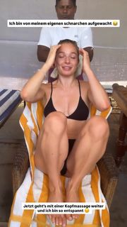 Lola Weippert feet photo 3
