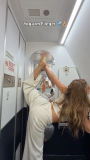 Lola Weippert feet photo 6