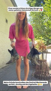 Lola Weippert feet photo 14