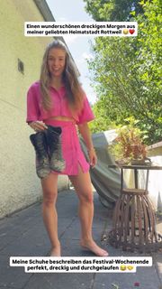 Lola Weippert feet photo 13