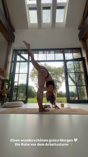 Lola Weippert feet photo 13