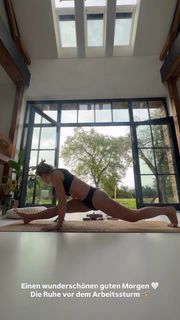 Lola Weippert feet photo 12