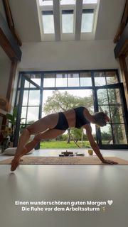 Lola Weippert feet photo 10