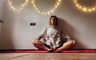 Lola Índigo feet photo thumbnail