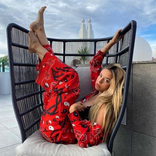 Lola Índigo feet photo thumbnail