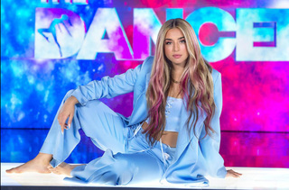 Lola Índigo feet photo thumbnail