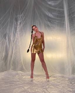 Lola Índigo feet photo thumbnail