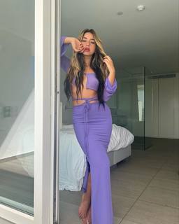 Lola Índigo feet photo thumbnail