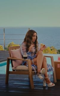 Lola Índigo feet photo thumbnail