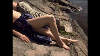 Lolita Davidovich feet photo 3