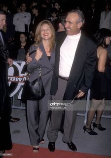 Lolita Davidovich feet photo 3