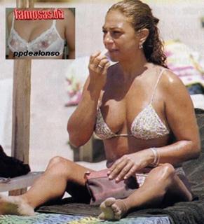 Lolita Flores feet photo 5