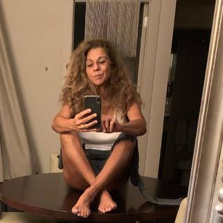 Lolita Flores feet photo 1
