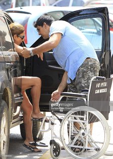 Lolita Flores feet photo 4