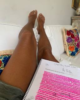 Lolita Flores feet photo 2