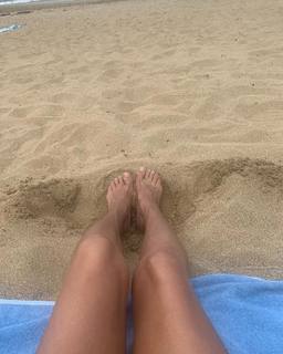 Lolita Flores feet photo 1