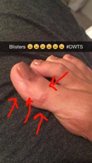 Lolo Jones feet photo thumbnail