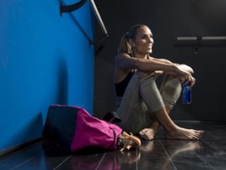 Lolo Jones feet photo thumbnail