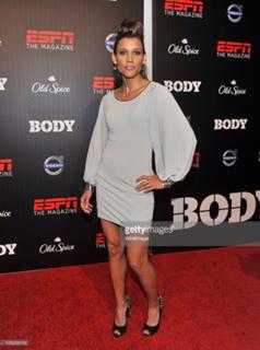 Lolo Jones feet photo thumbnail