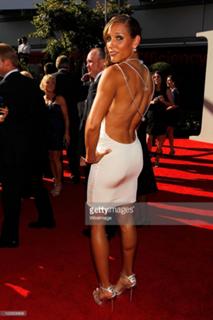 Lolo Jones feet photo thumbnail