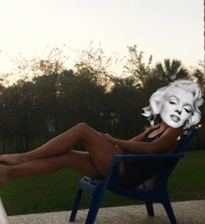 Lolo Jones feet photo thumbnail