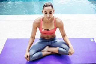Lolo Jones feet photo thumbnail