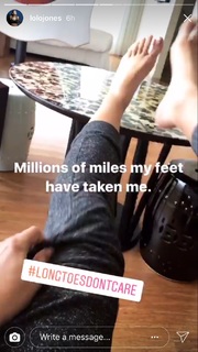 Lolo Jones feet photo thumbnail