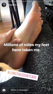 Lolo Jones feet photo thumbnail