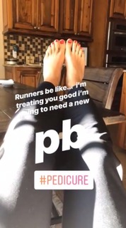 Lolo Jones feet photo thumbnail