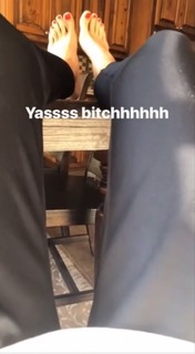 Lolo Jones feet photo thumbnail