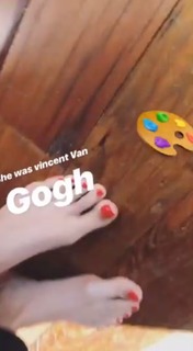 Lolo Jones feet photo thumbnail