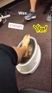 Lolo Jones feet photo thumbnail