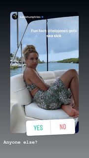 Lolo Jones feet photo thumbnail
