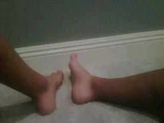 Lolo Jones feet photo thumbnail