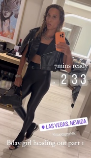 Lolo Jones feet photo thumbnail