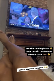 Lolo Jones feet photo thumbnail