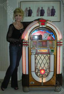 Loni Anderson feet photo thumbnail