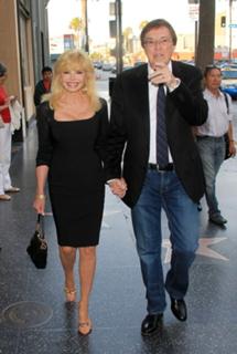 Loni Anderson feet photo thumbnail