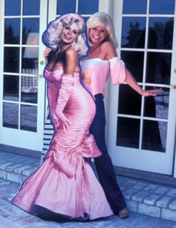 Loni Anderson feet photo thumbnail