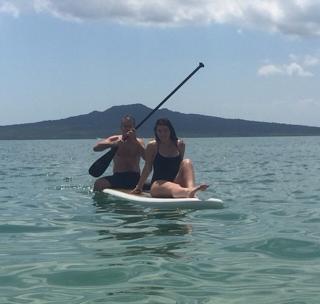Lorde feet photo thumbnail