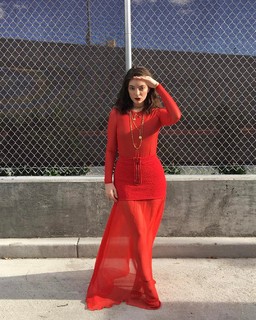 Lorde feet photo thumbnail