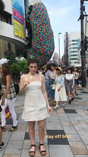 Lorde feet photo thumbnail